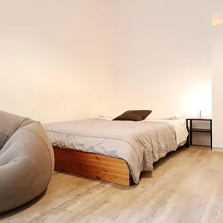 아파트 A Casa Di Rosa In Citta Studi *